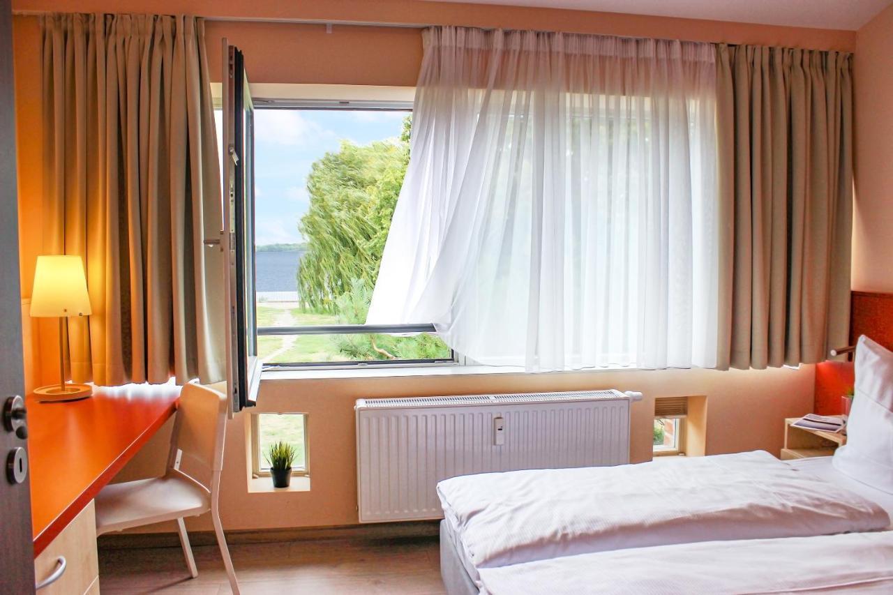 Prima Inn Ferienwohnungen Sonnenufer Am Ruppiner See Neuruppin Exterior foto